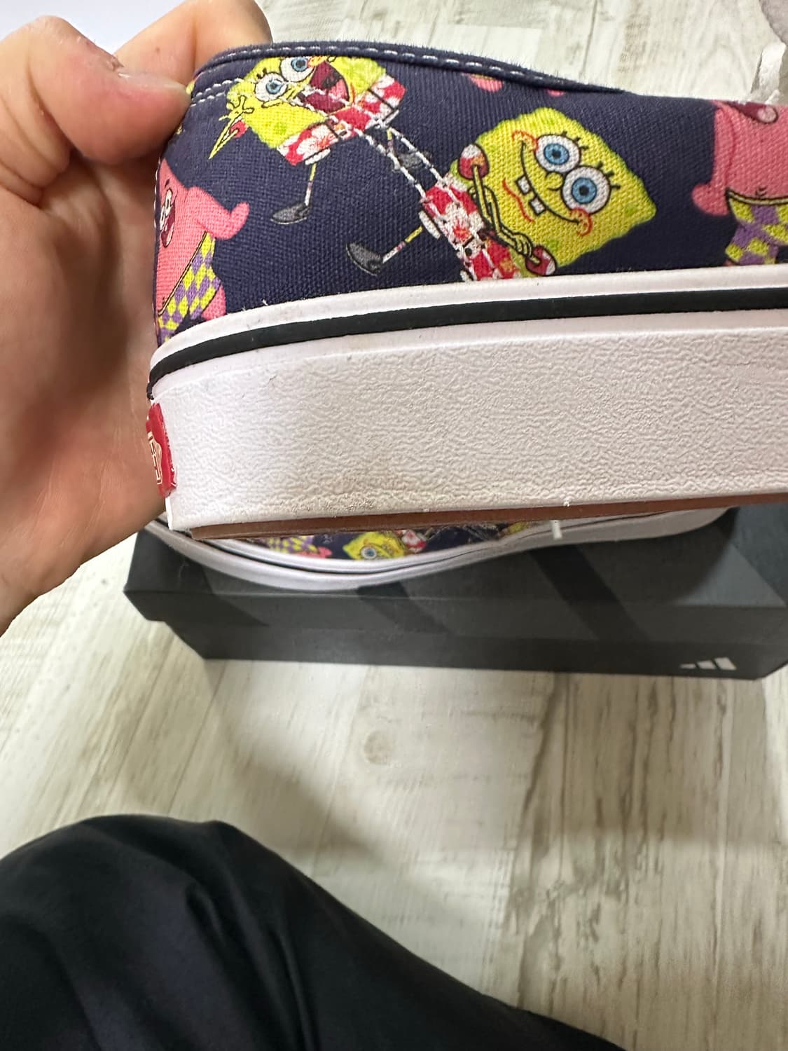 반스 스폰지밥 콜라보 스니커즈 상품이미지7