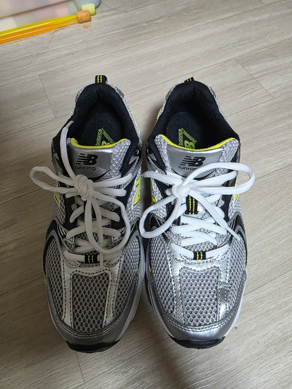 뉴발란스 530  실버 옐로우 상품이미지1