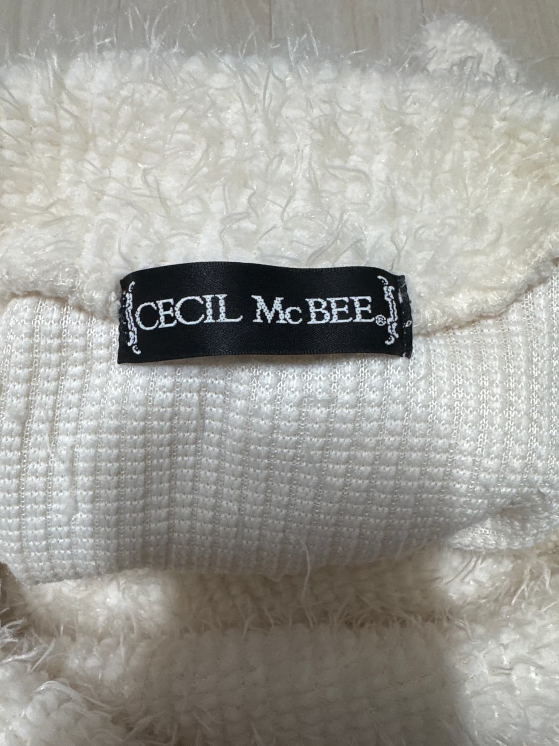 세실맥비 원피스 팝니다 상품이미지2