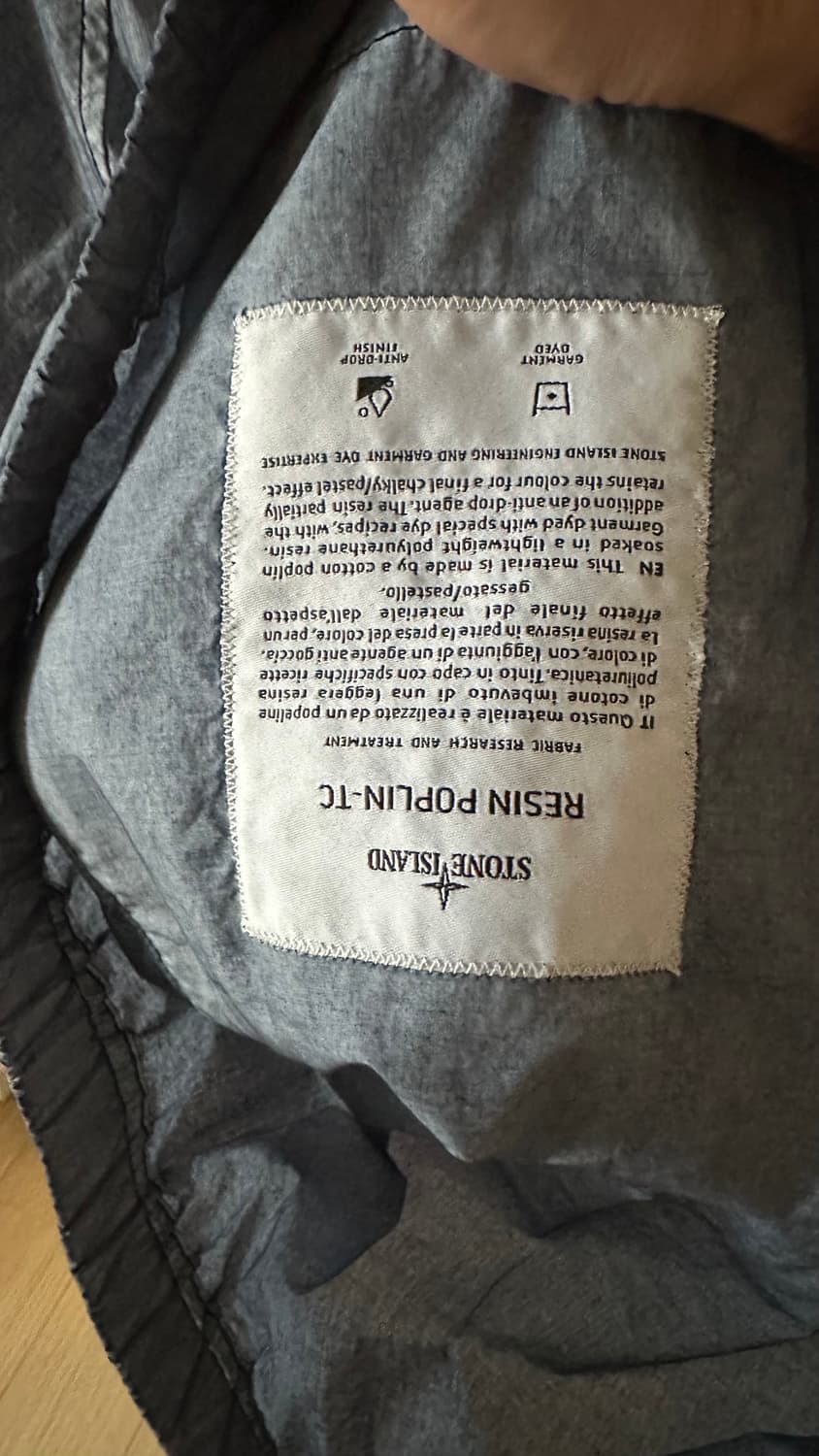 스톤아일랜드 레진 포플린 아노락 엠사이즈 판매 합니다. 상품이미지5