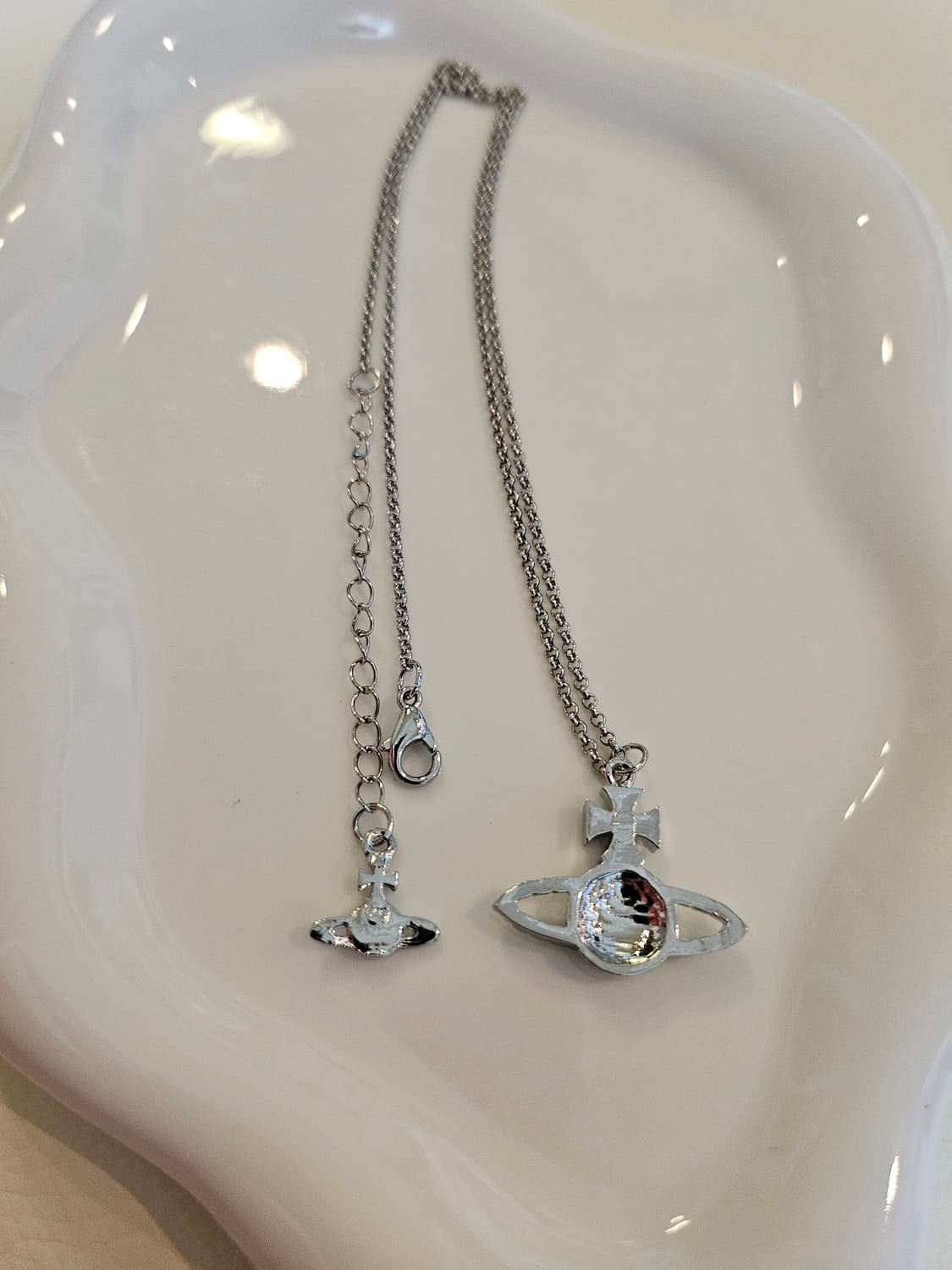 비비안웨스트우드 업사이클링 은장 목걸이 상품이미지4