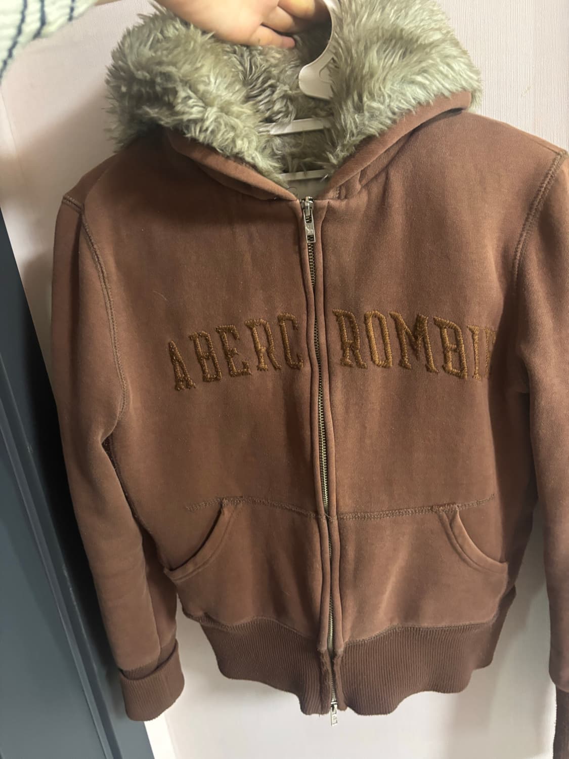 아베크롬비 브라운 퍼 후드집업 상품이미지1