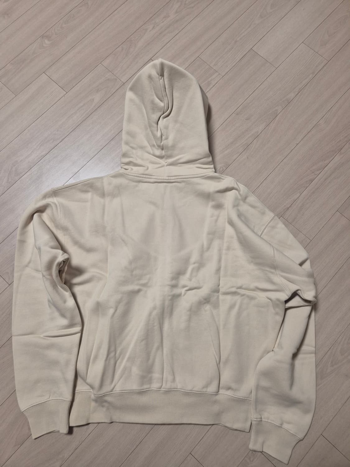 [새상품/L] 자크뮈스 후드집업 상품이미지2