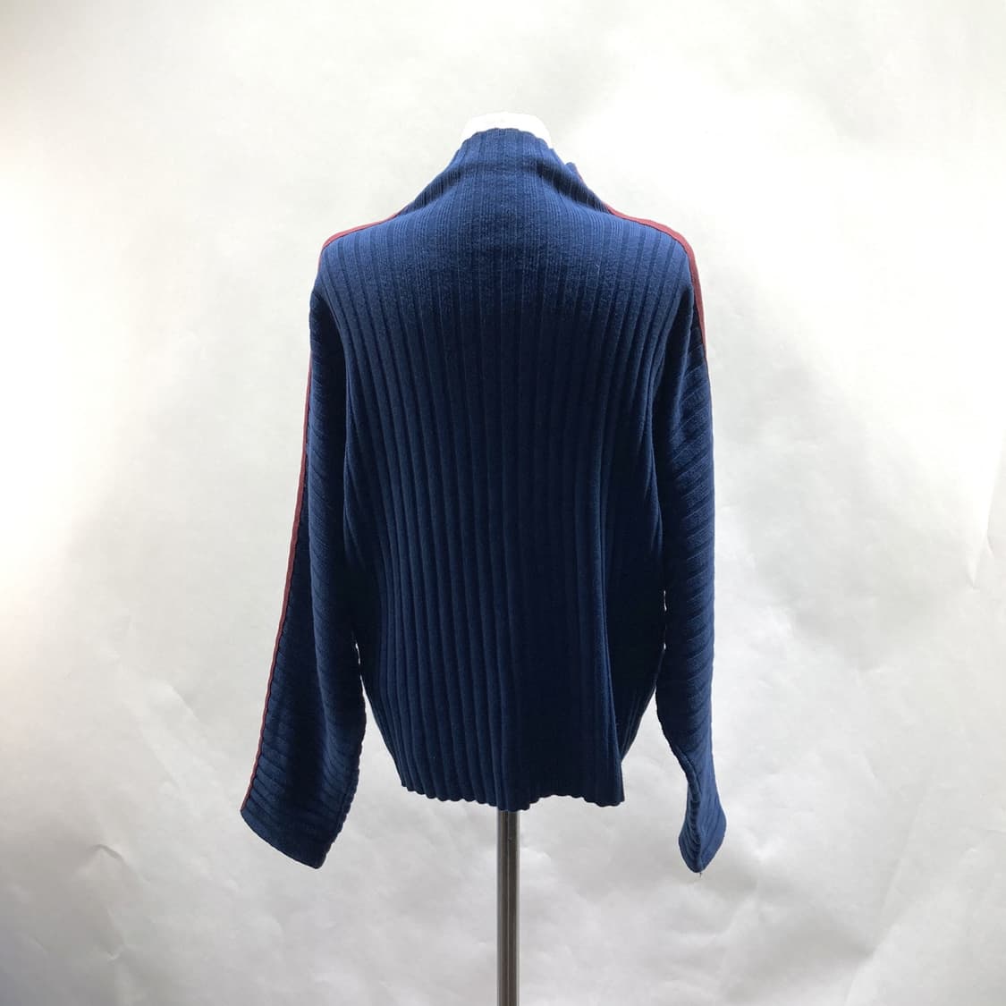 MOUSSY 마우지 여성니트티셔츠 네이비 F 상품이미지3