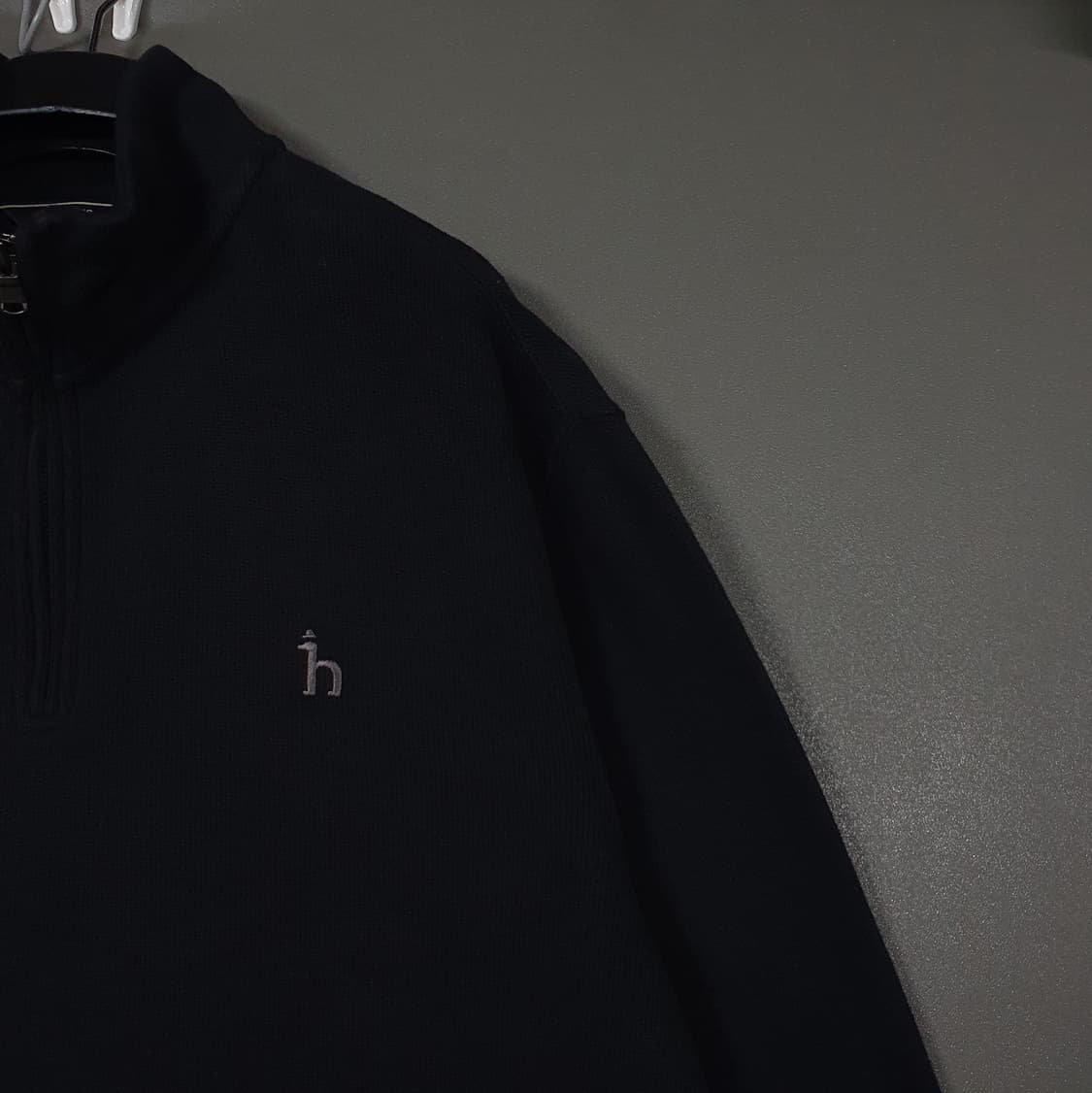 헤지스 신형 22FW 사카리바 하프집업 긴팔티 코튼 니트 스웨터 블랙 L 상품이미지3