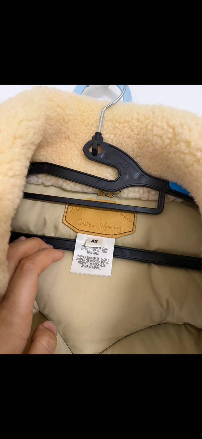 (상태 매우 좋음) 록키마운틴 페더베드 크리스티 패딩 네이비(네고 가능) 상품이미지5