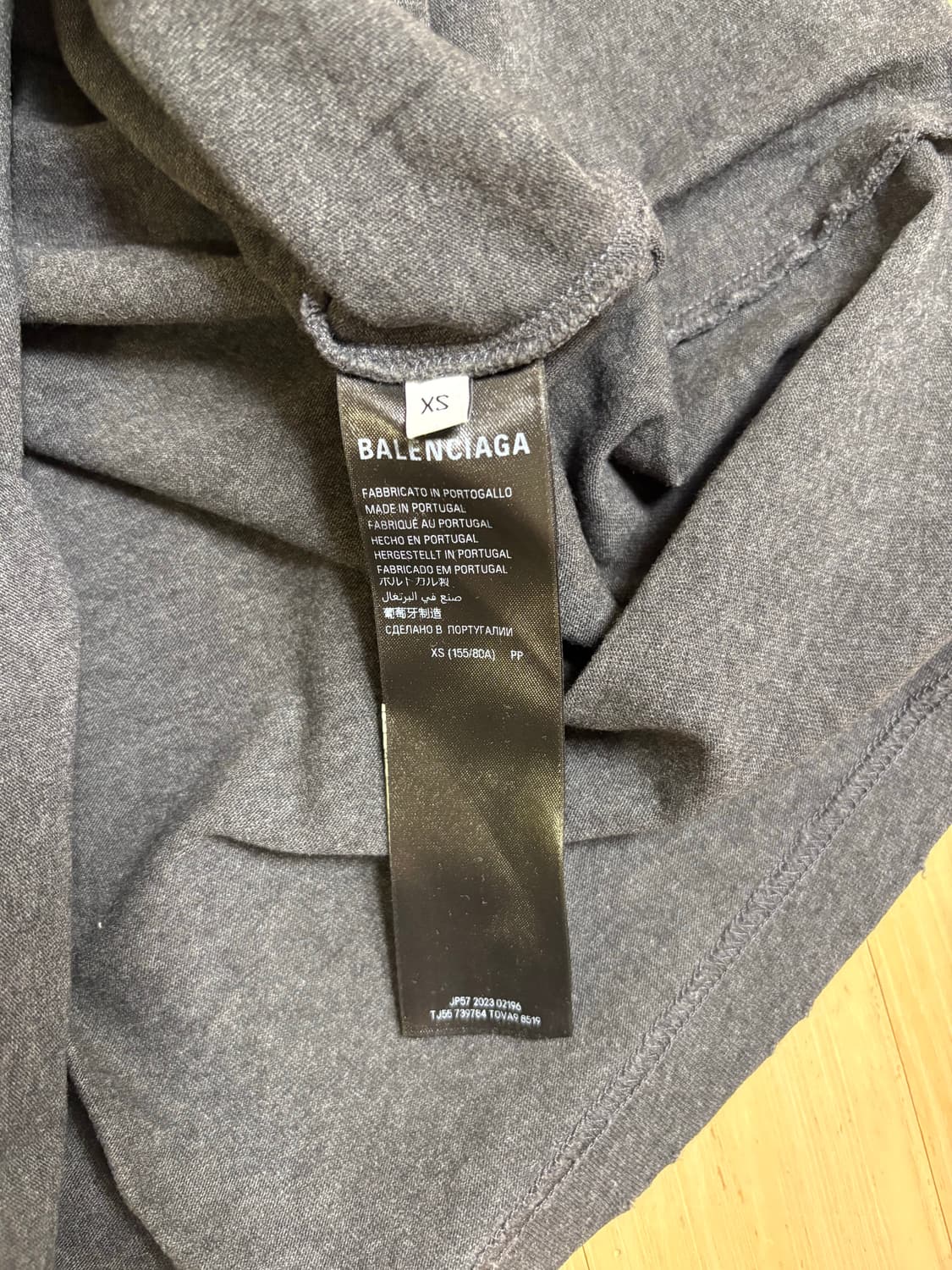 발렌시아가 테이프타입 오버핏 티셔츠 상품이미지8