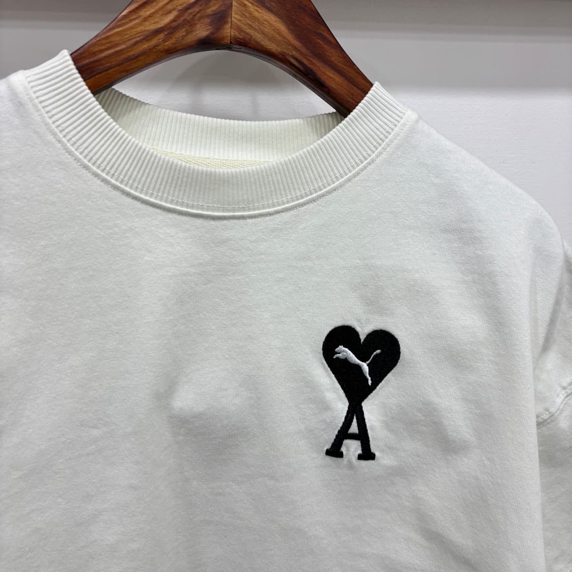 아미x퓨마 크롭 반팔티 상품이미지4