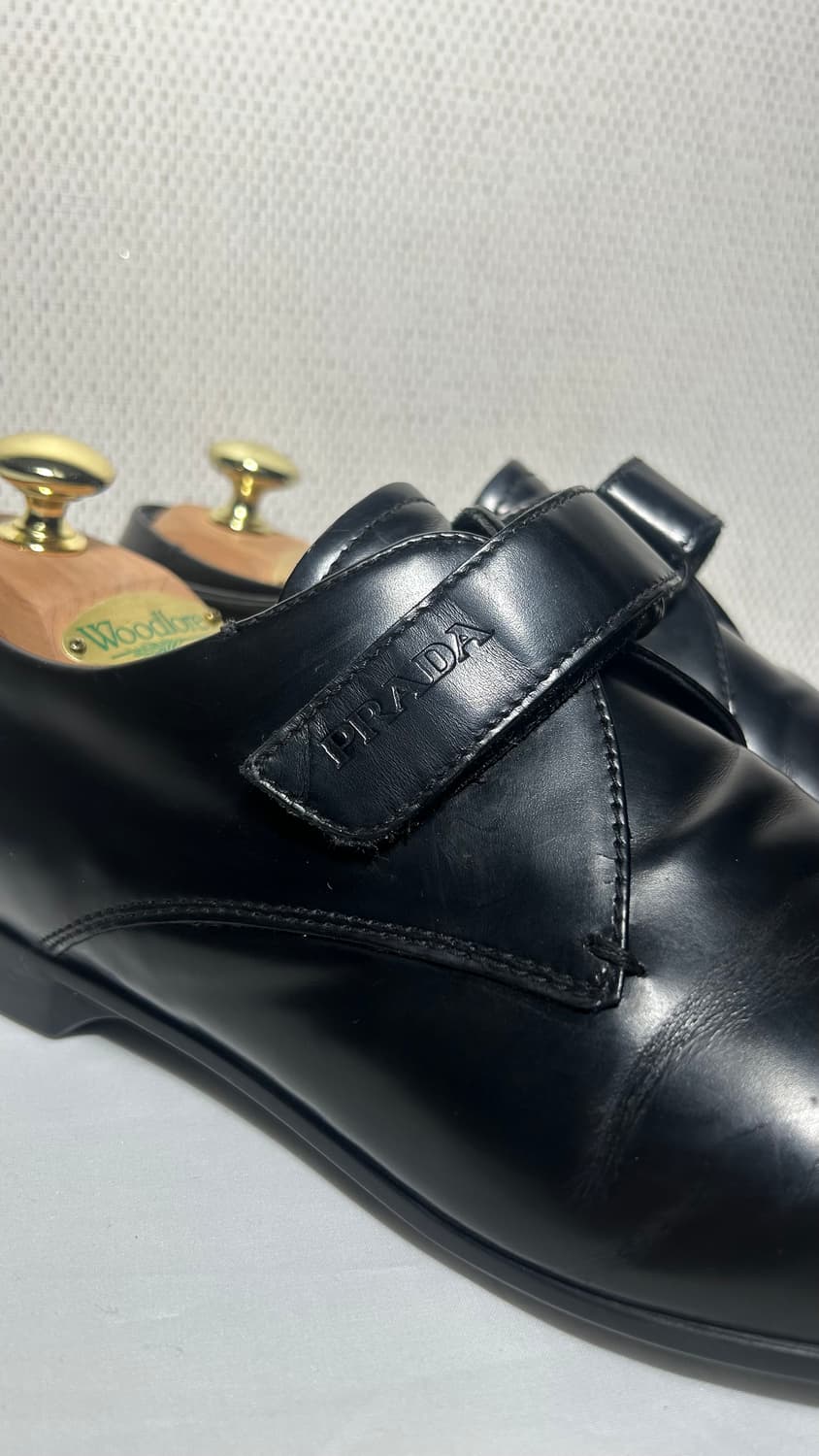 프라다 스트랩 로퍼 상품이미지2