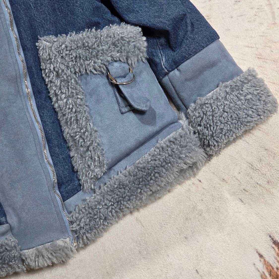 스카이 블루 데님 뽀글이 무스탕 자켓 상품이미지3