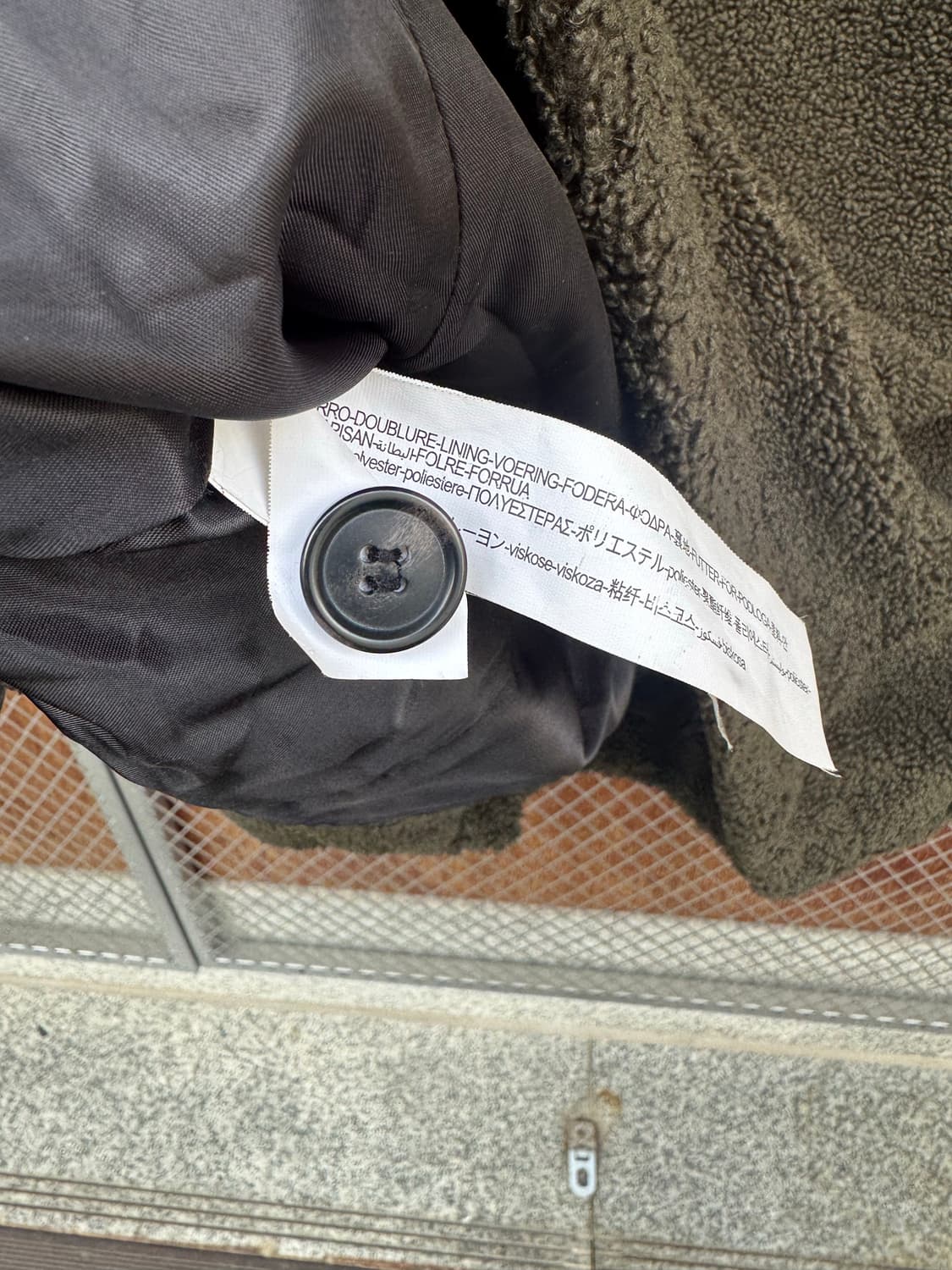 자라 시어링 쉐르파 뽀글이 포켓 오버핏 카키 에코 퍼 자켓 L 상품이미지10