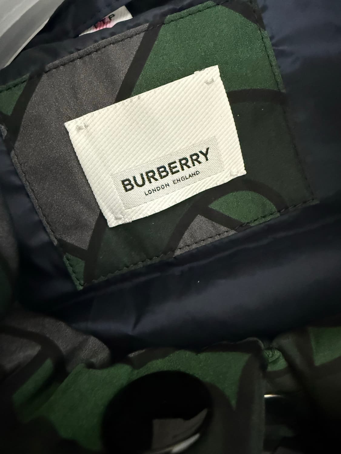 버버리 모노그램 패딩 조끼 상품이미지4