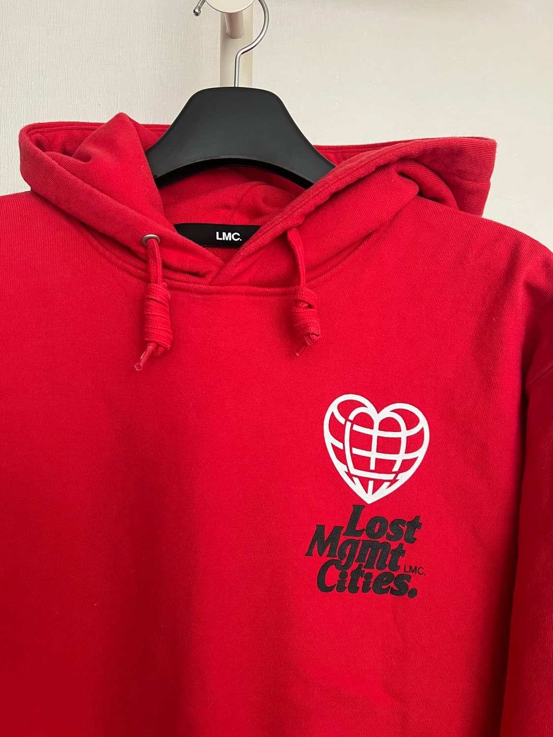 LMC Lost Management Cities 하트 글로브 후디 레드 상품이미지2
