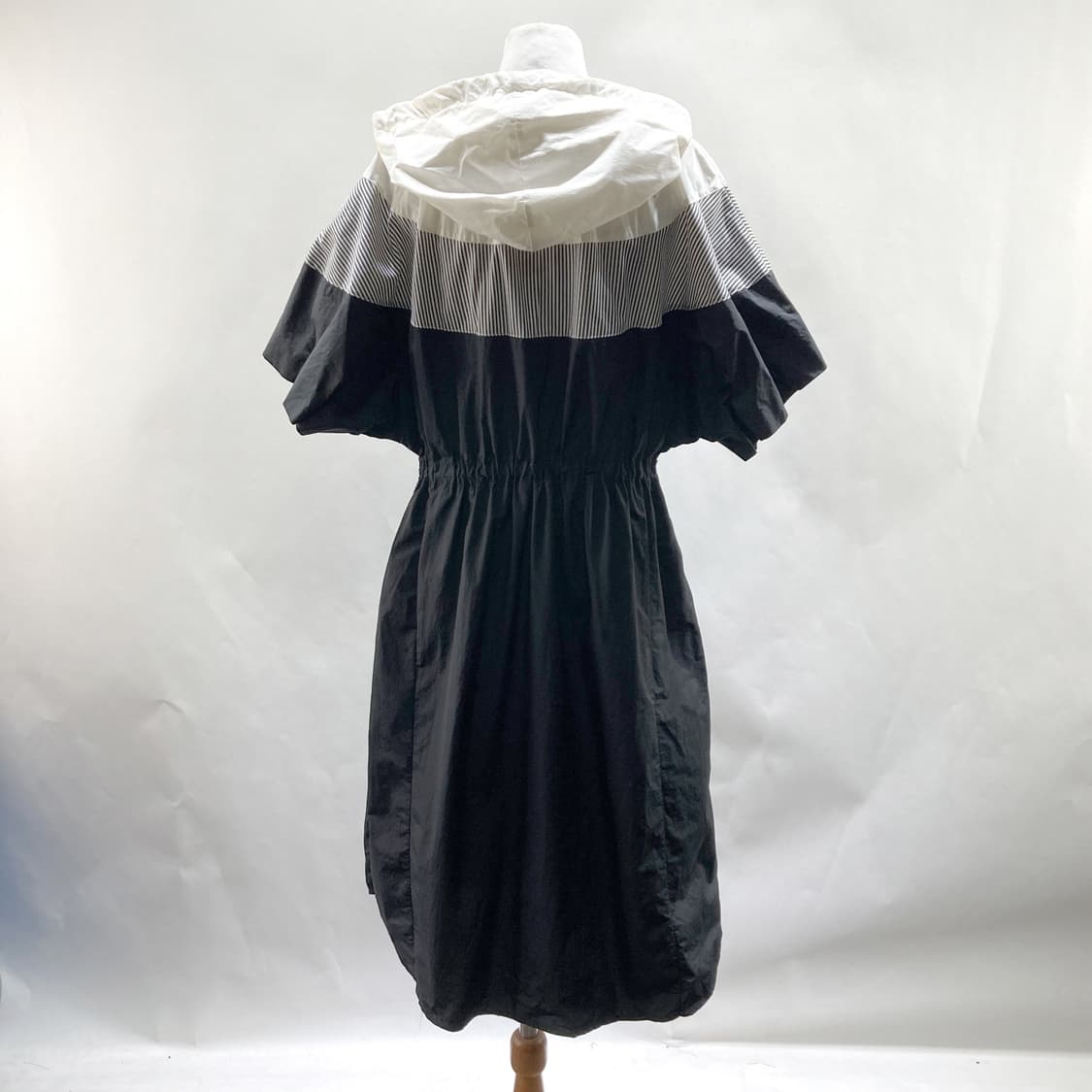 에고이스트 나일론 후드반팔스트링집업원피스  상품이미지3