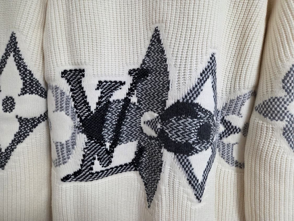 루이비통 남자 그래픽 니티드 밀크 화이트 니트 울 가디건  상품이미지4