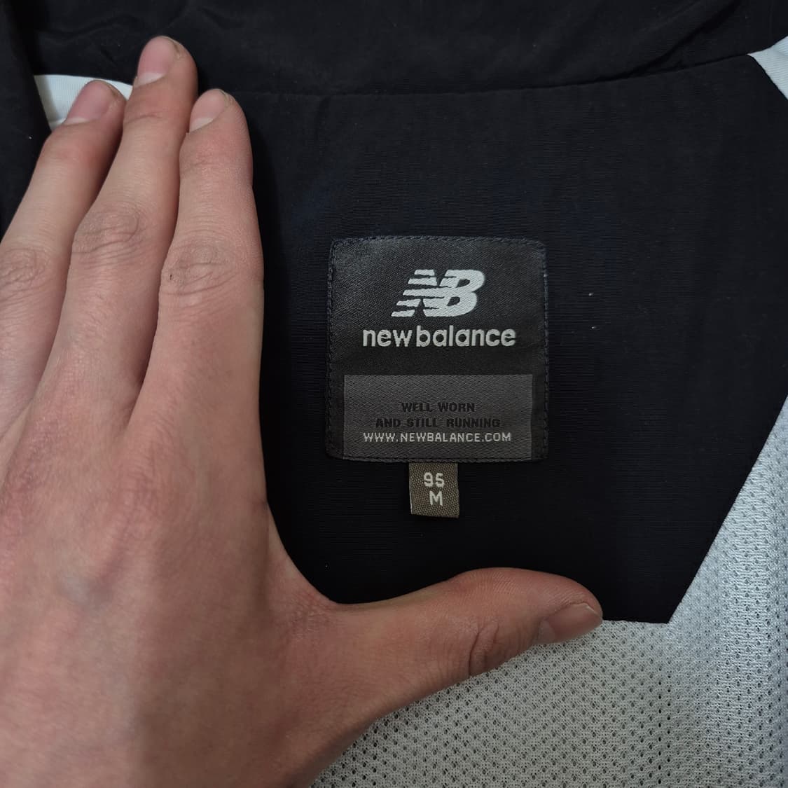 뉴발란스 배색 사이드라인 UNI 트랙클럽 웜업 바람막이 자켓 M(95) 상품이미지6