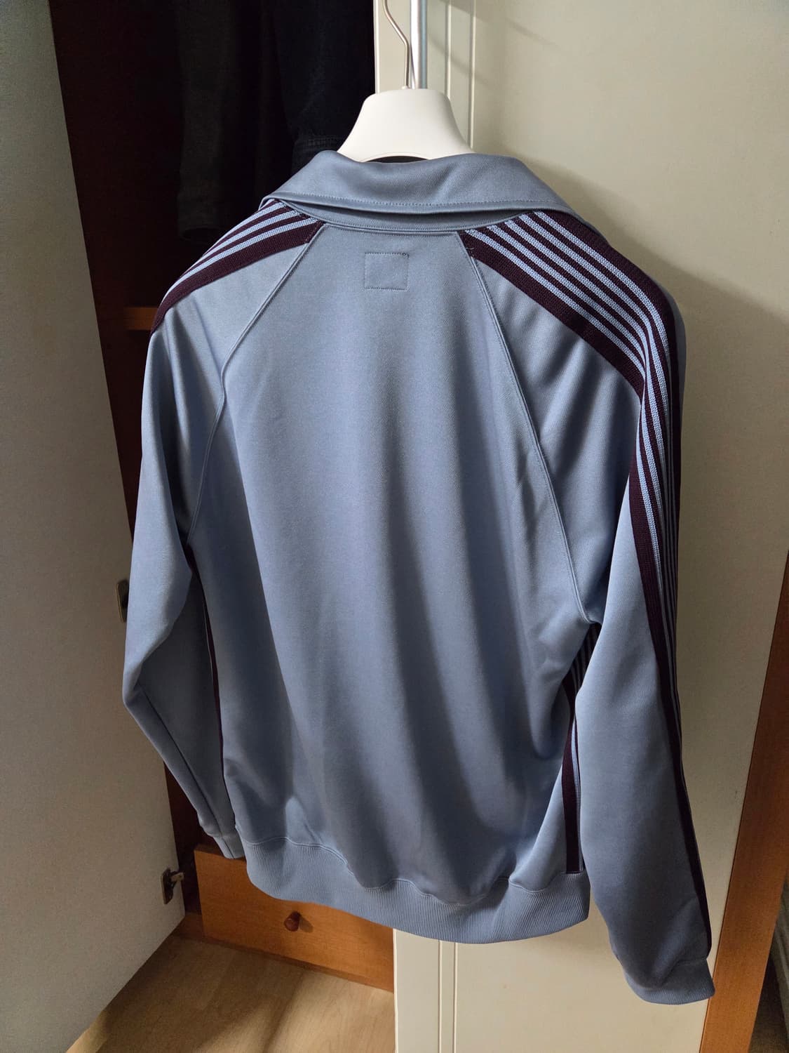 니들스 x 프릭스스토어 삭스블루 L사이즈 팔아요 상품이미지3