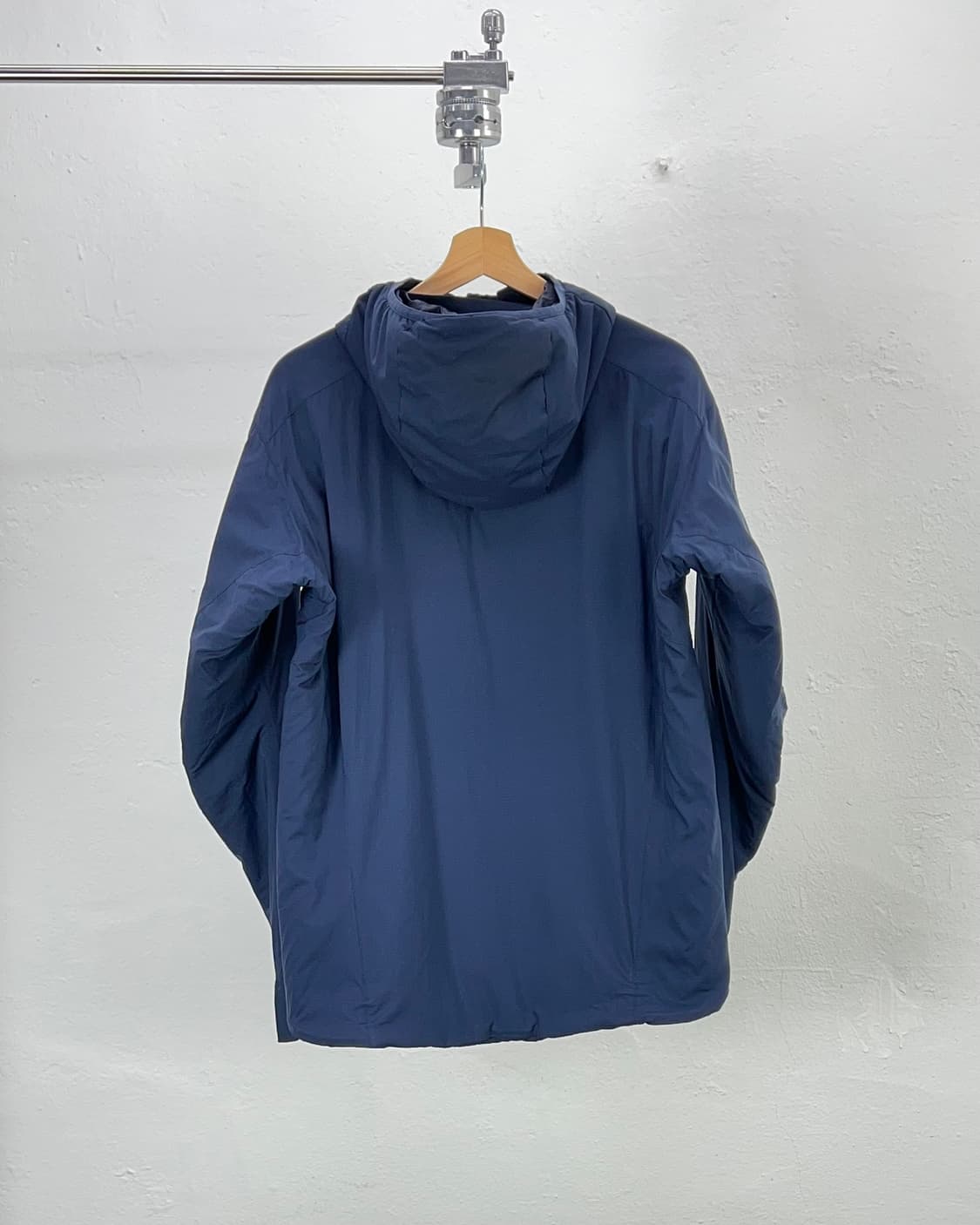 아크테릭스 22fw 킹피셔 네이비 아톰 LT 후디 라이트 웨이 패딩 자켓 상품이미지6