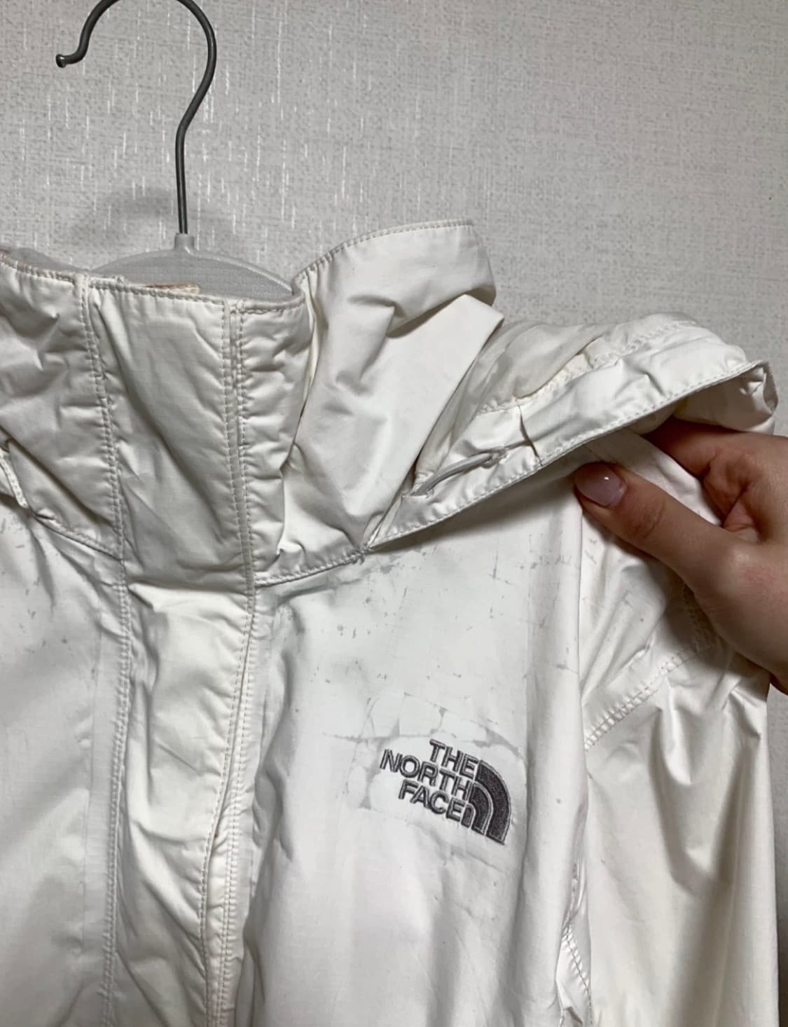 노스페이스 화이트 바람막이 후드 마운틴 윈드 자켓 상품이미지5