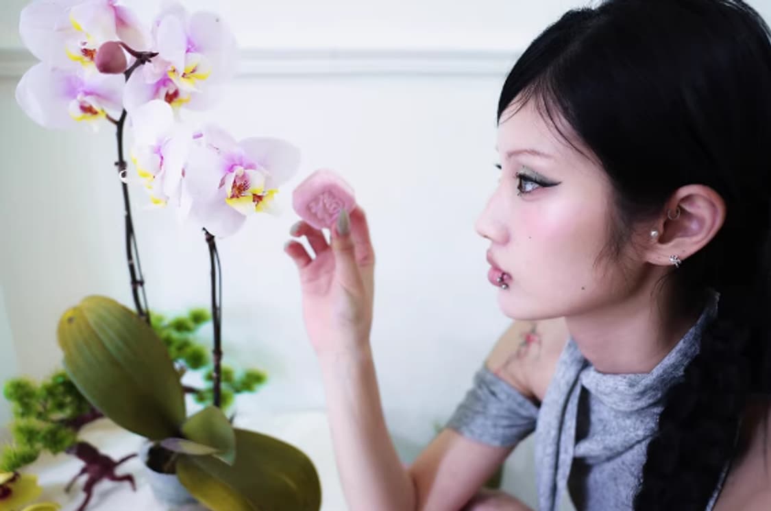 MIAE Halter open shoulder T GREY 상품이미지3