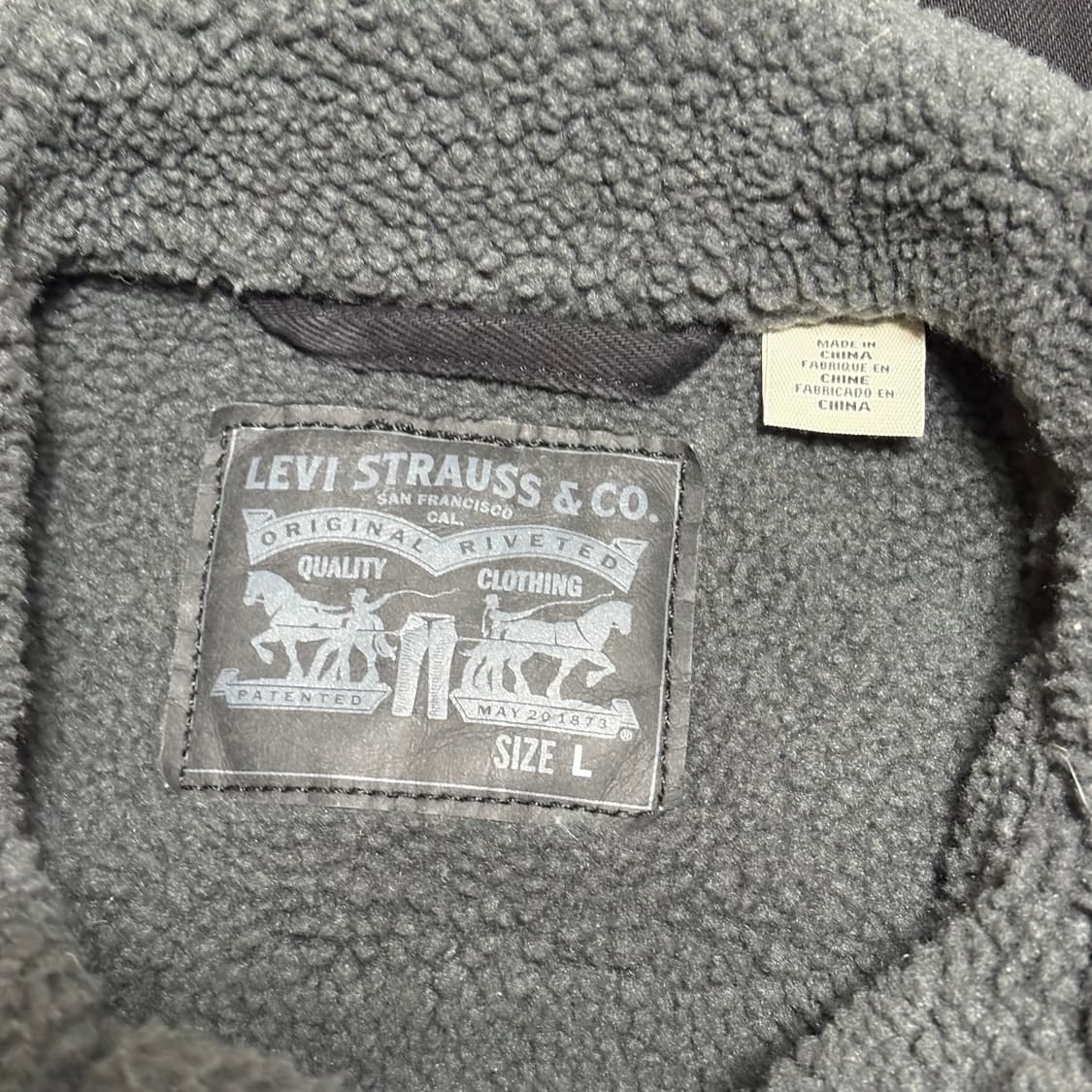 L 리바이스 쉐르파 블랙 데님 트러커 자켓 상품이미지4