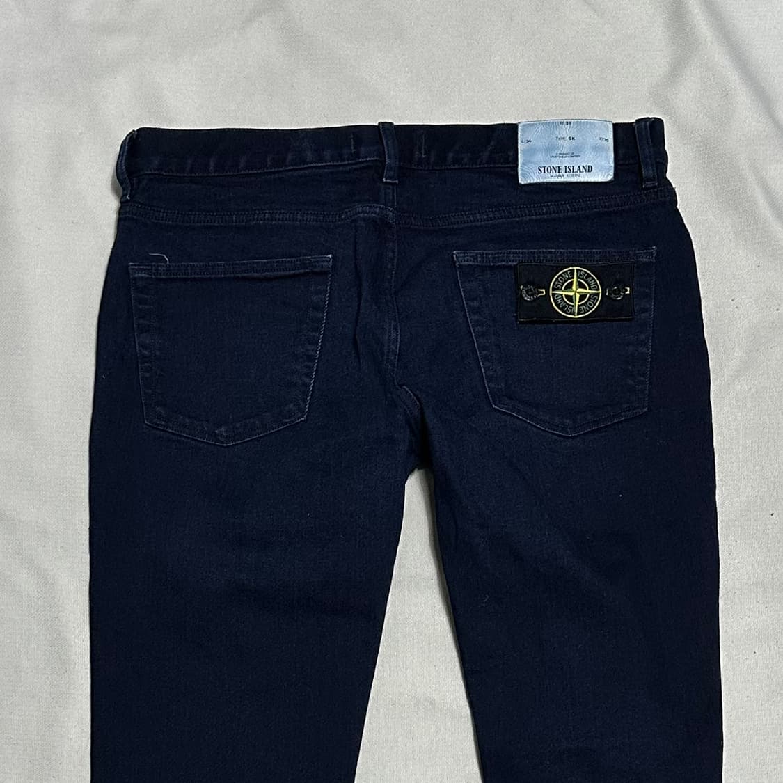W33 스톤아일랜드 와펜 데님팬츠 상품이미지1