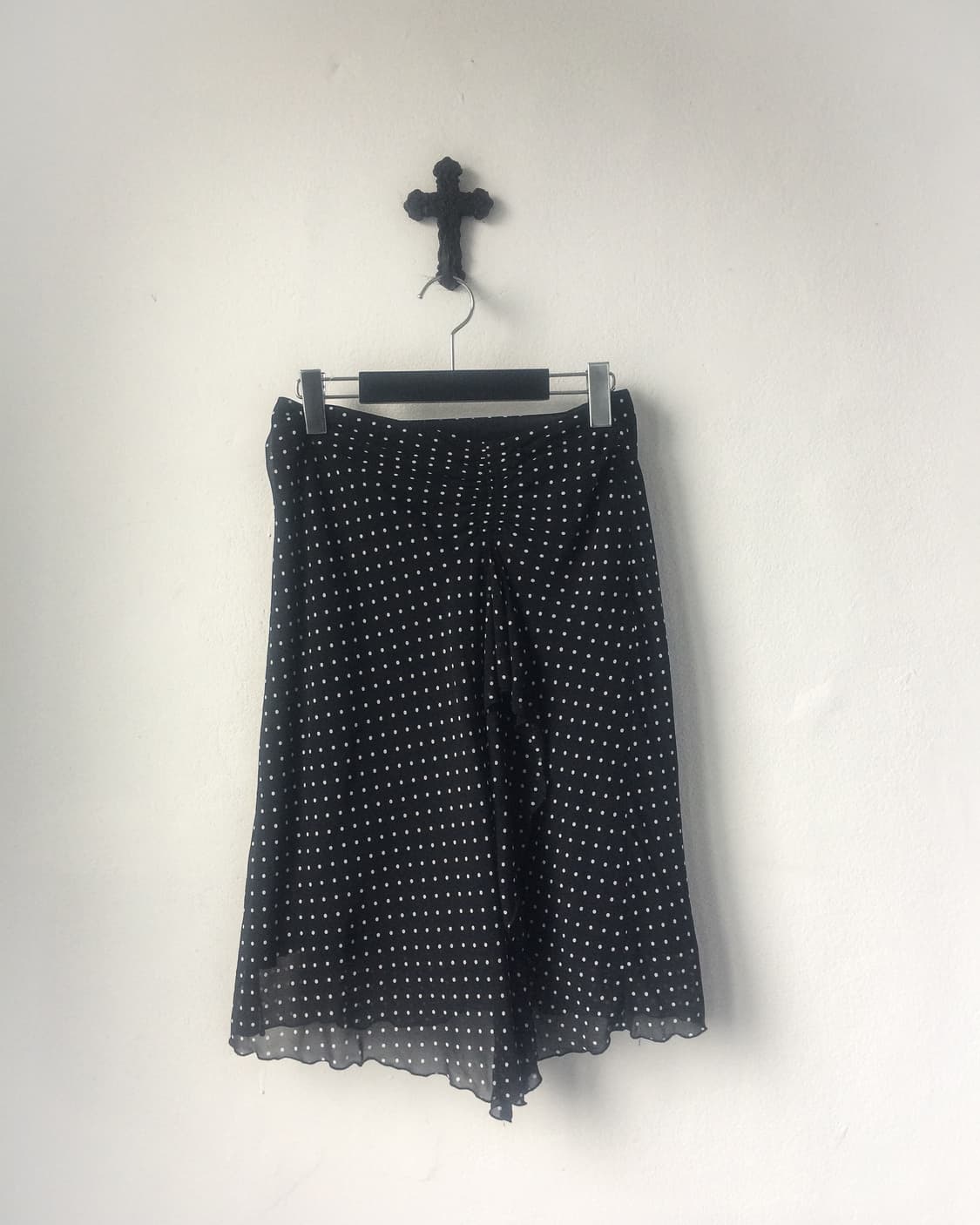 Dot pattern frill midi skirt 상품이미지1