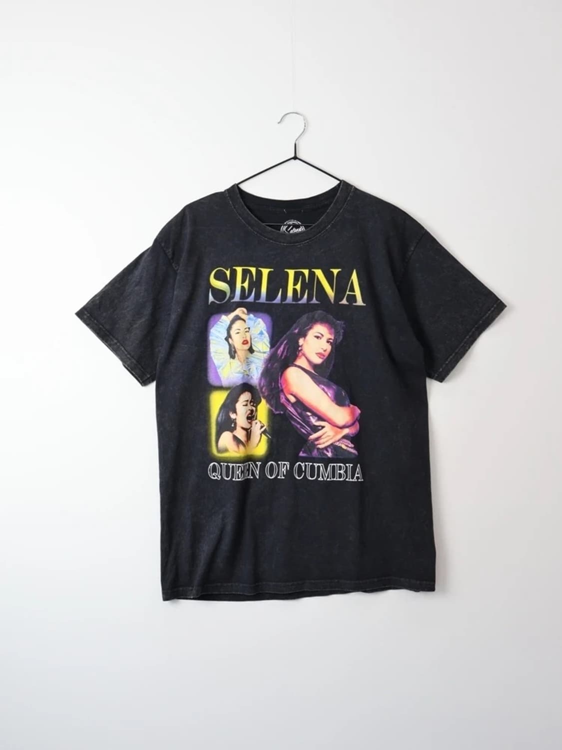 Selena Queen of Cumbia Graphic Tee 상품이미지4
