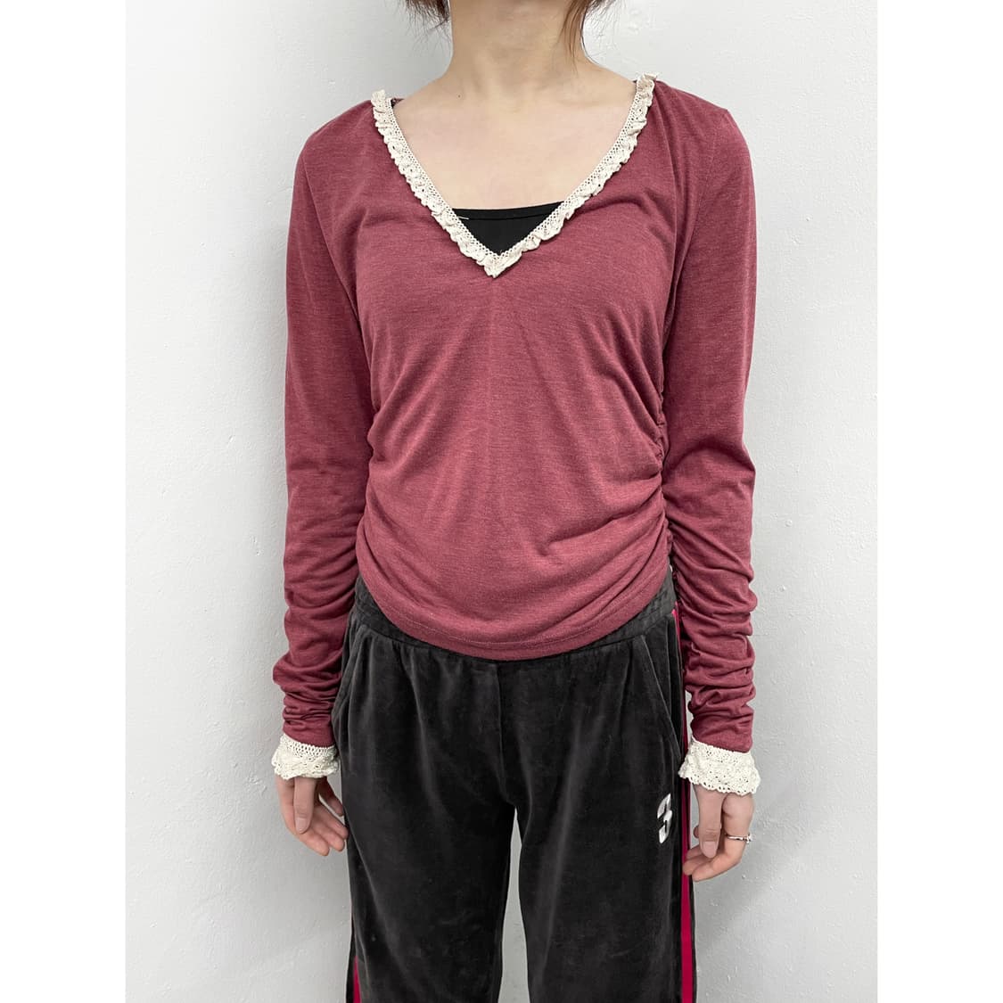 레이스 셔링 브이넥 슬리브 상품이미지2