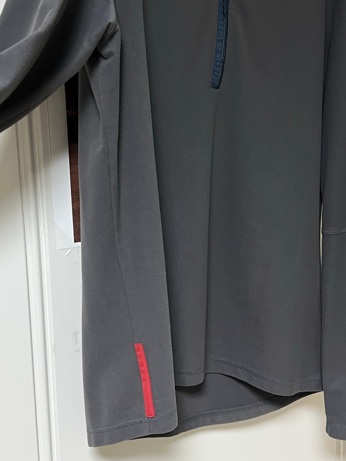 [XL] 프라다 스포츠 반집업 플리스 상품이미지4