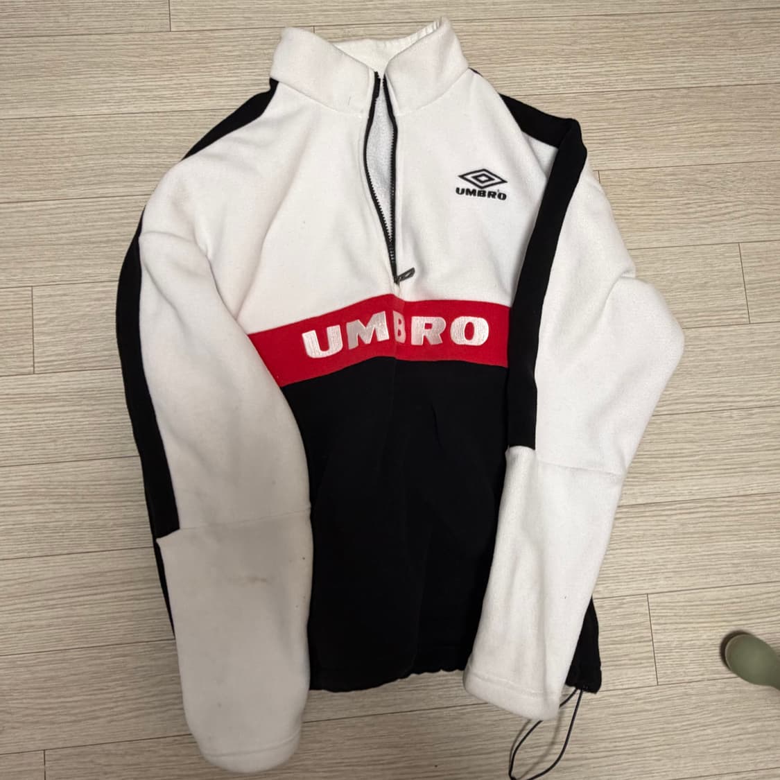 엄브로 후리스 반집업 상품이미지1