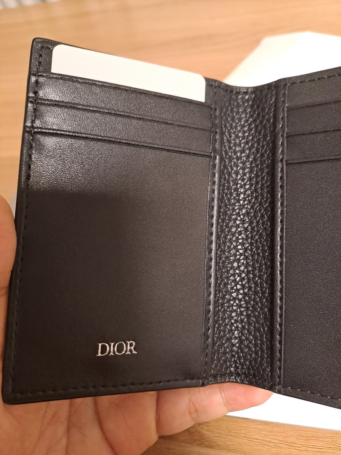 디올 2단 카드지갑 상품이미지3