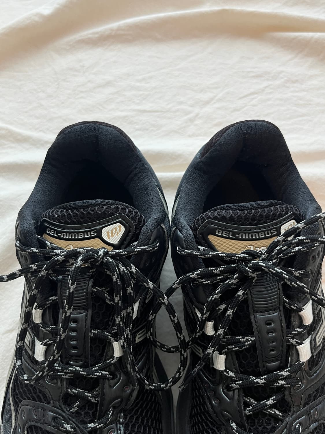 아식스 젤 님버스 10.1 블랙:클레이그레이 상품이미지2