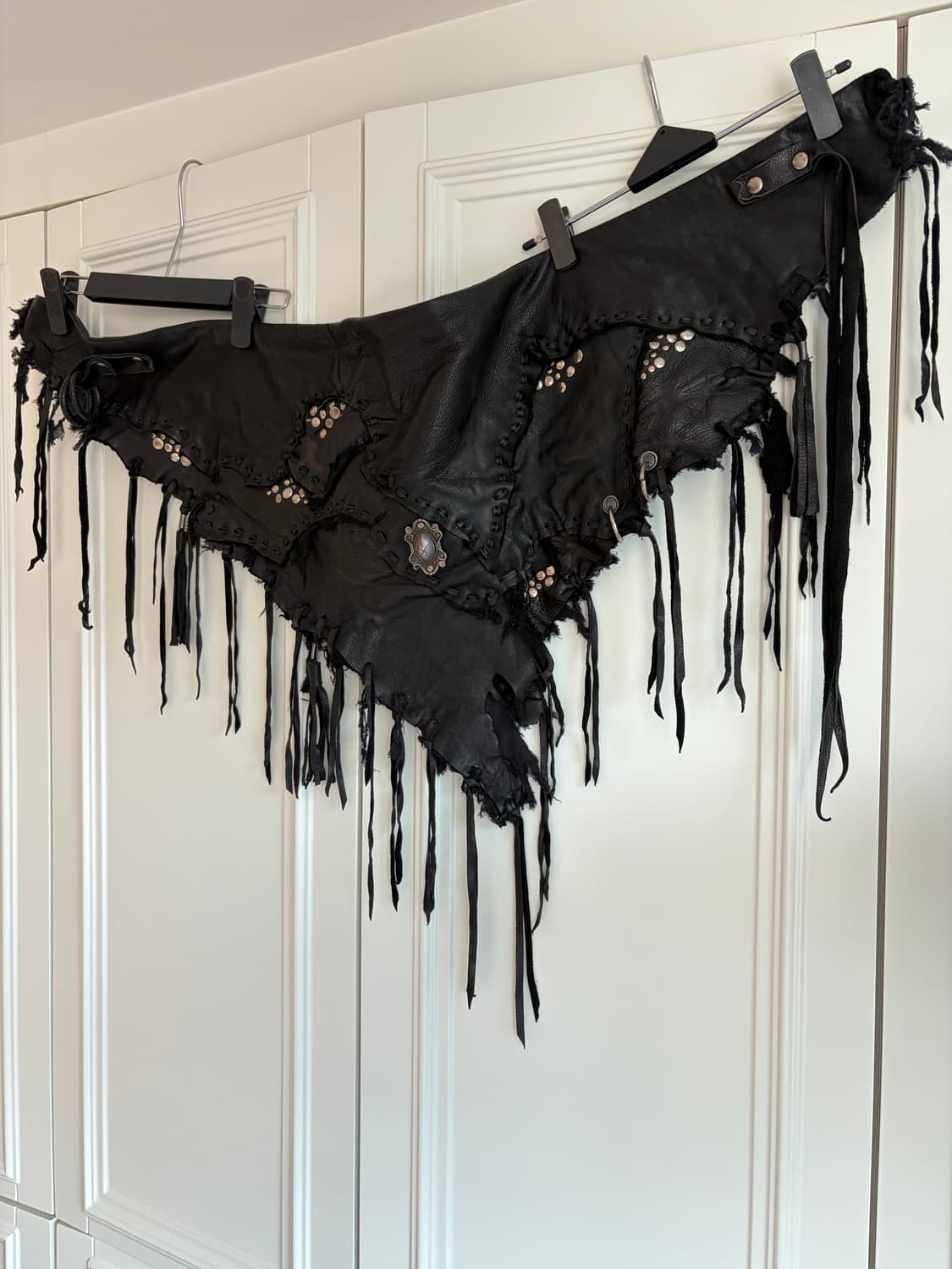 Engrave the cross 레더 스터드 스카프 상품이미지4