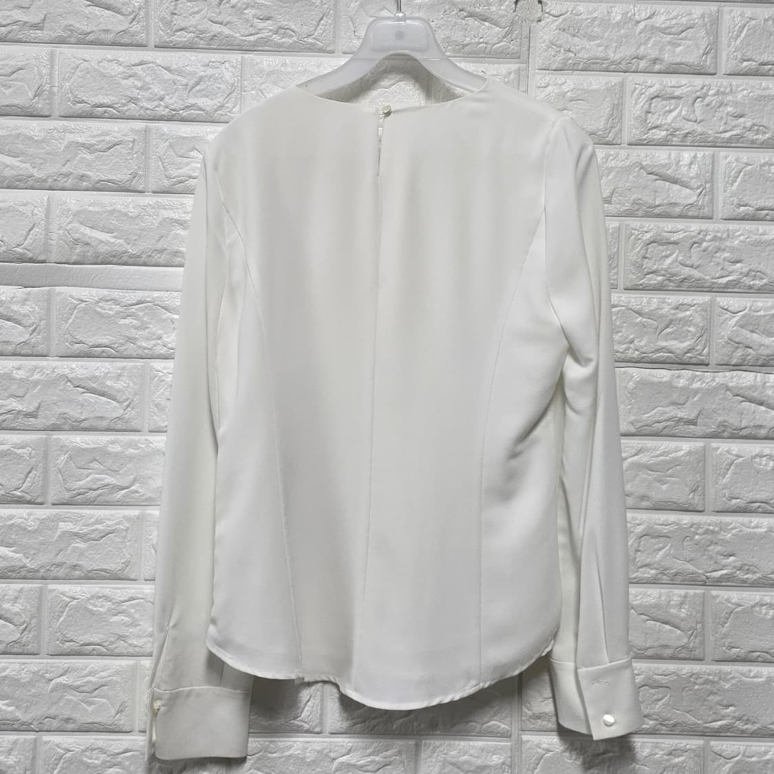잇미샤 화이트 블라우스 M 상품이미지4