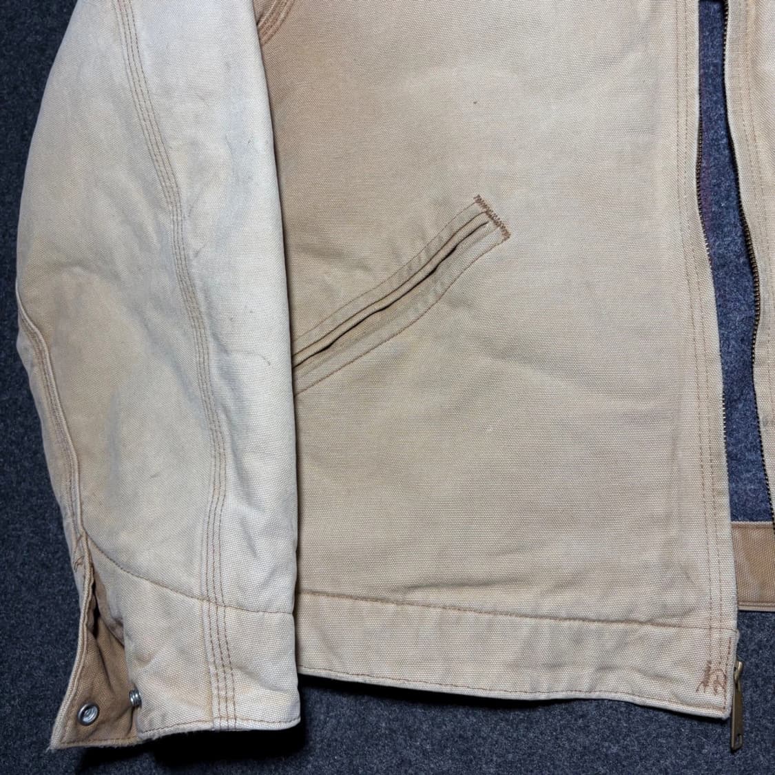 칼하트 J01 빈티지 디트로이트 자켓 브라운 상품이미지3