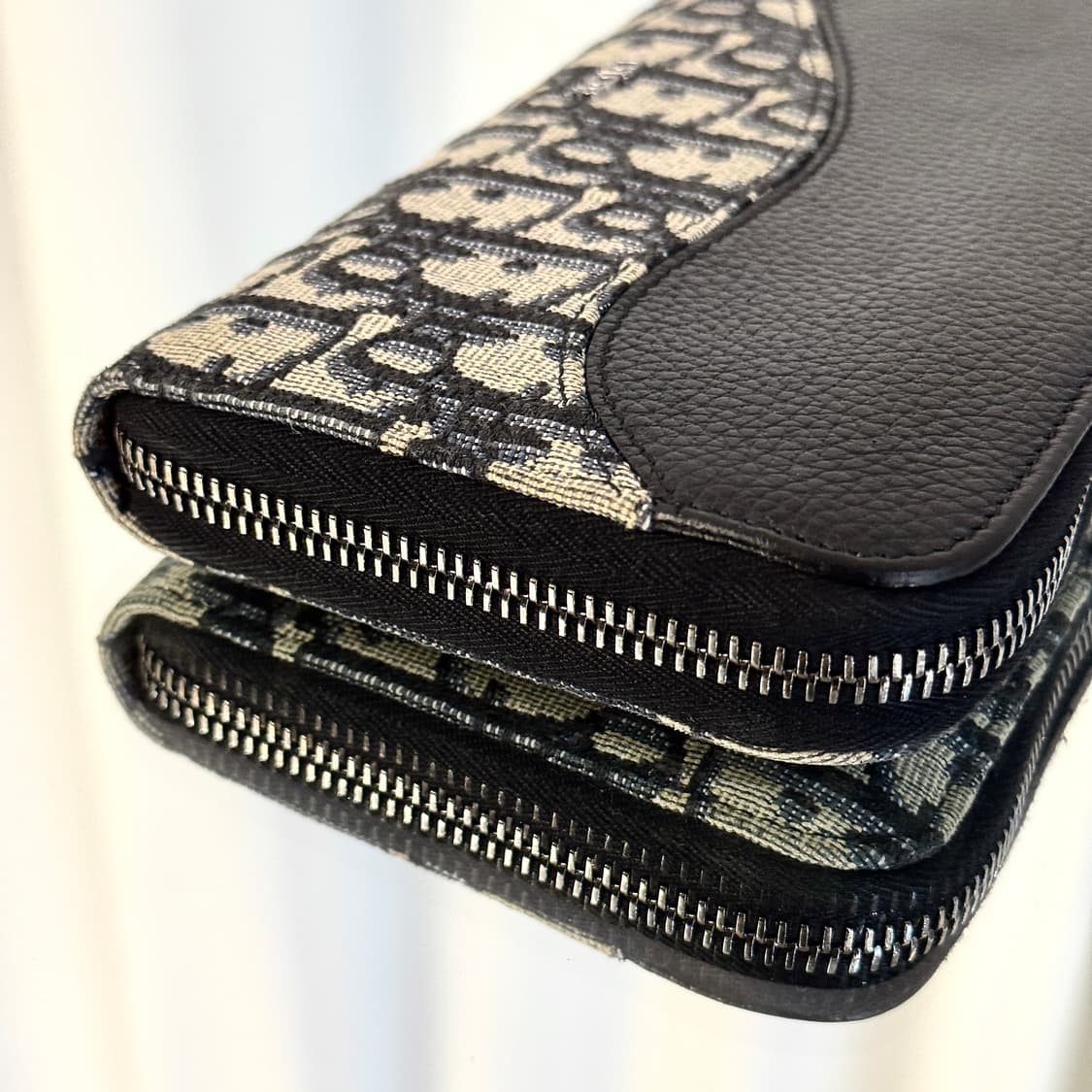 (신형) 디올 오블리크 새들 지퍼돌이 장지갑 블랙 2ADBC315YKS 상품이미지5