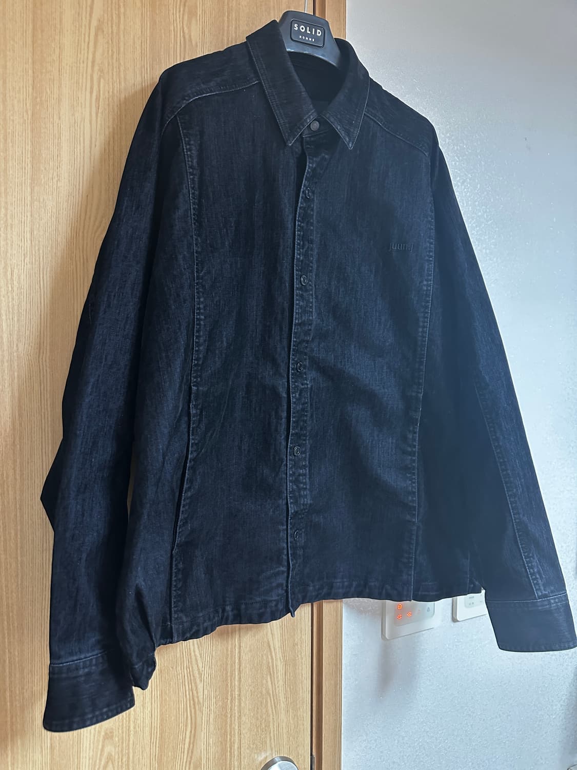 (48) 준지 25FW 슬럽벨벳 데님 코치 셔츠 자켓 - 블랙 상품이미지4