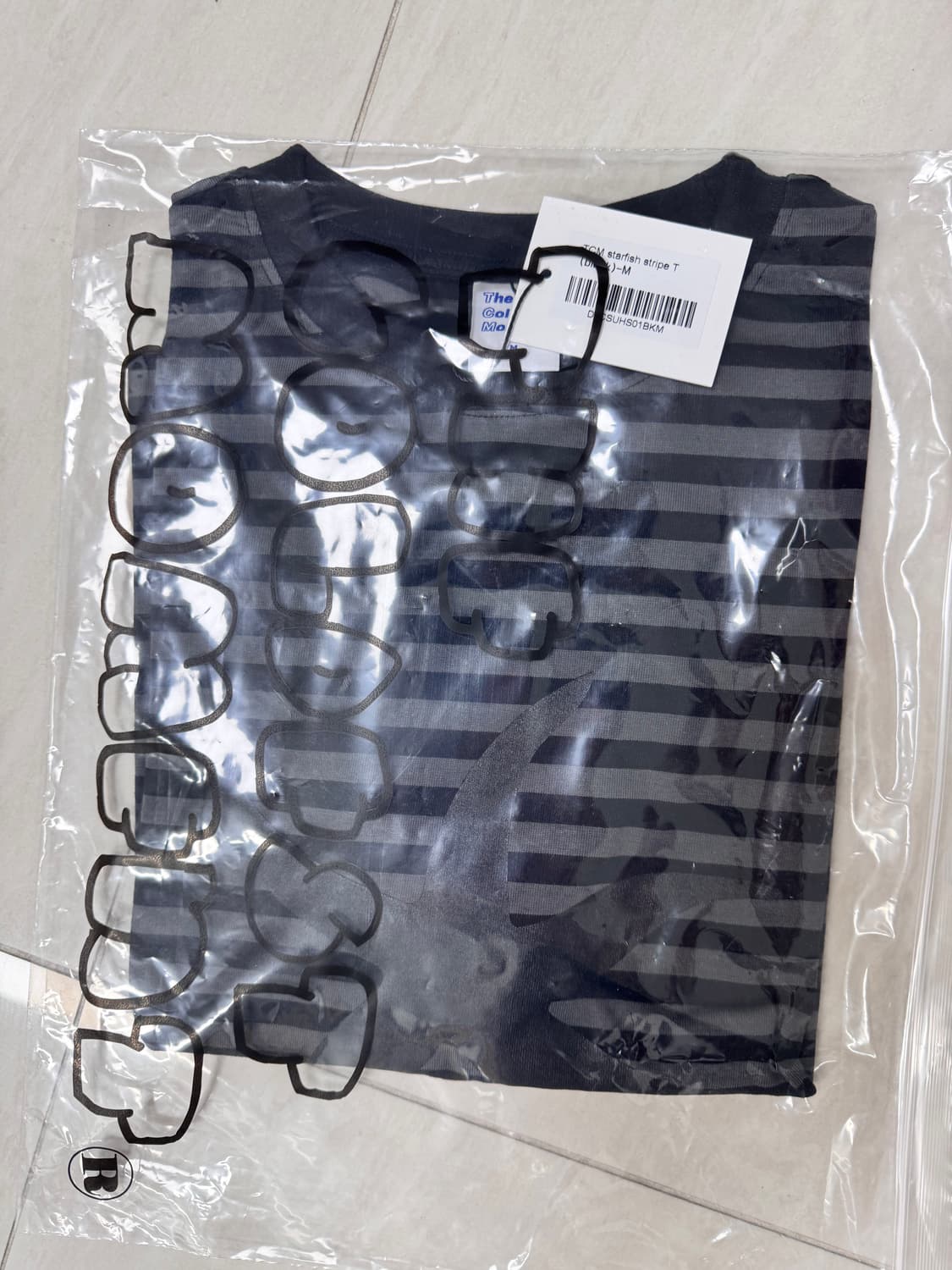 새제품 더콜디스모먼트 반팔티 m사이즈 상품이미지4