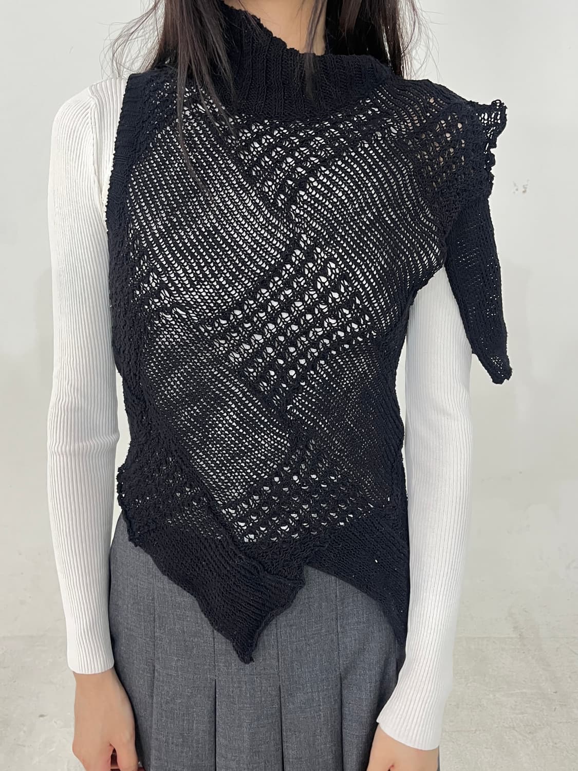 Unique design knit top 상품이미지1