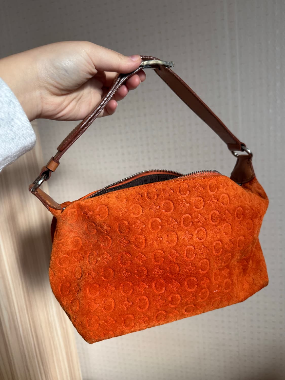 셀린 정품 숄더백 스웨이드 상품이미지1