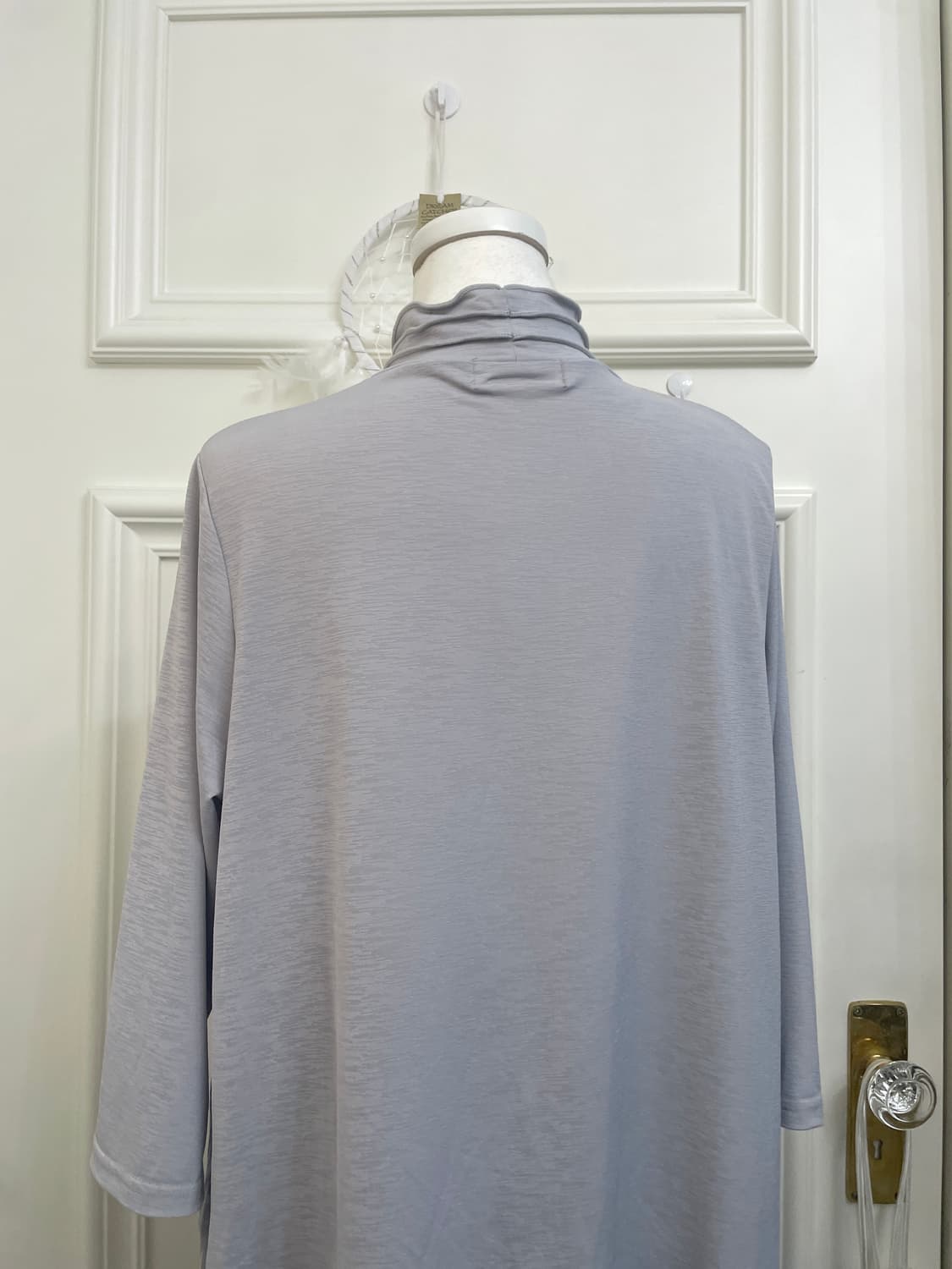 sheer gray cubic point pleats top 상품이미지4