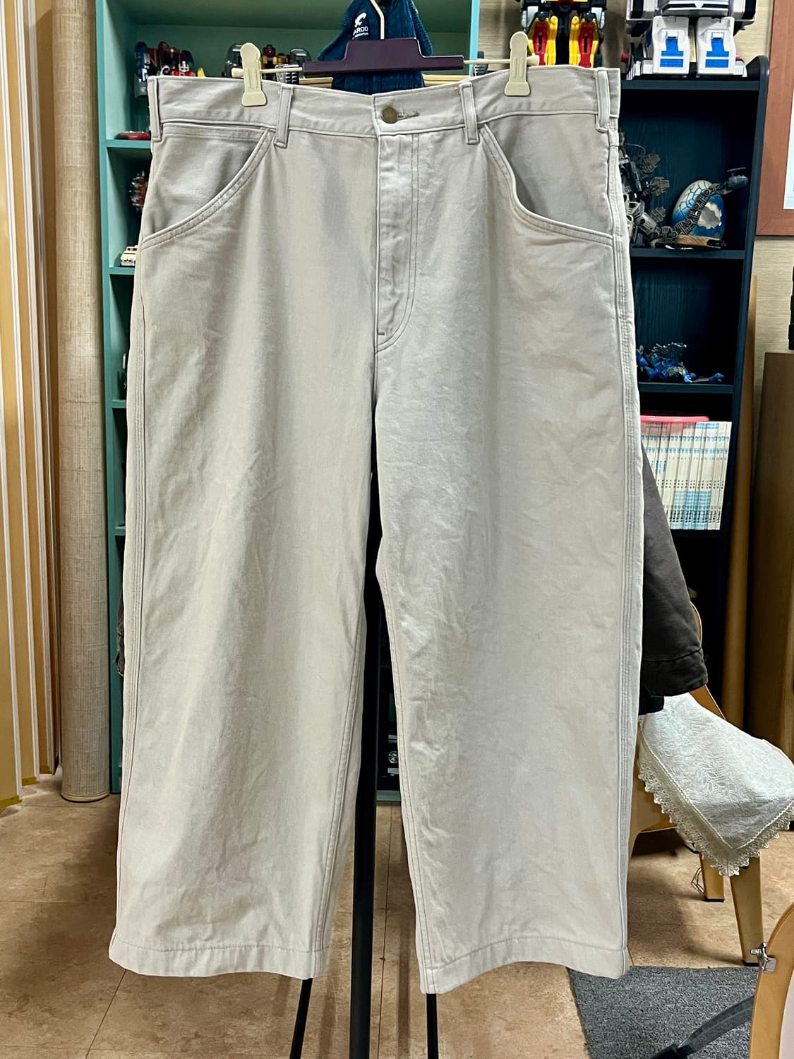 유니클로 와이드핏 컬리진 내추럴 상품이미지1