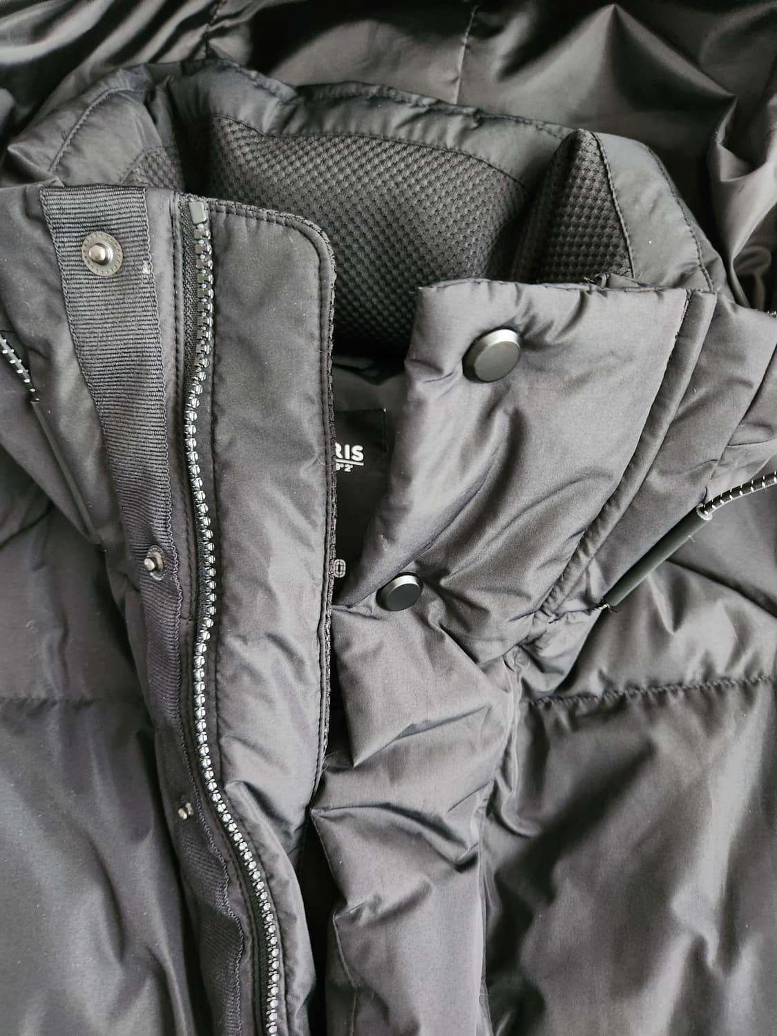 새상품급)탑텐 블랙 롱패딩 털빵빵해요 사이즈M


오염 하자 없이 깨끗해 상품이미지3