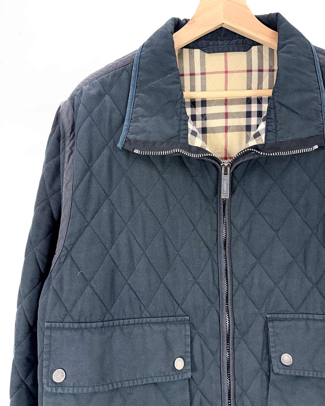 버버리 런던 블랙 노바체크 린포드 퀼팅 자켓 상품이미지3