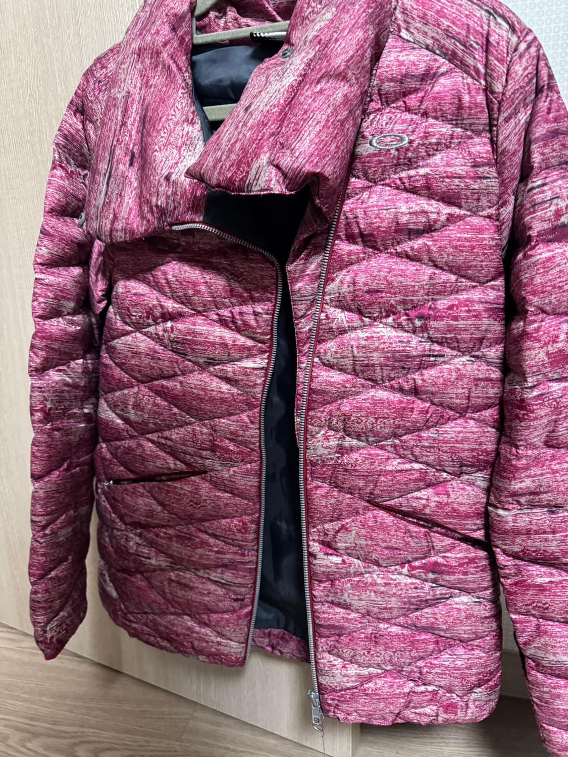 오클리 경량패딩 상품이미지2