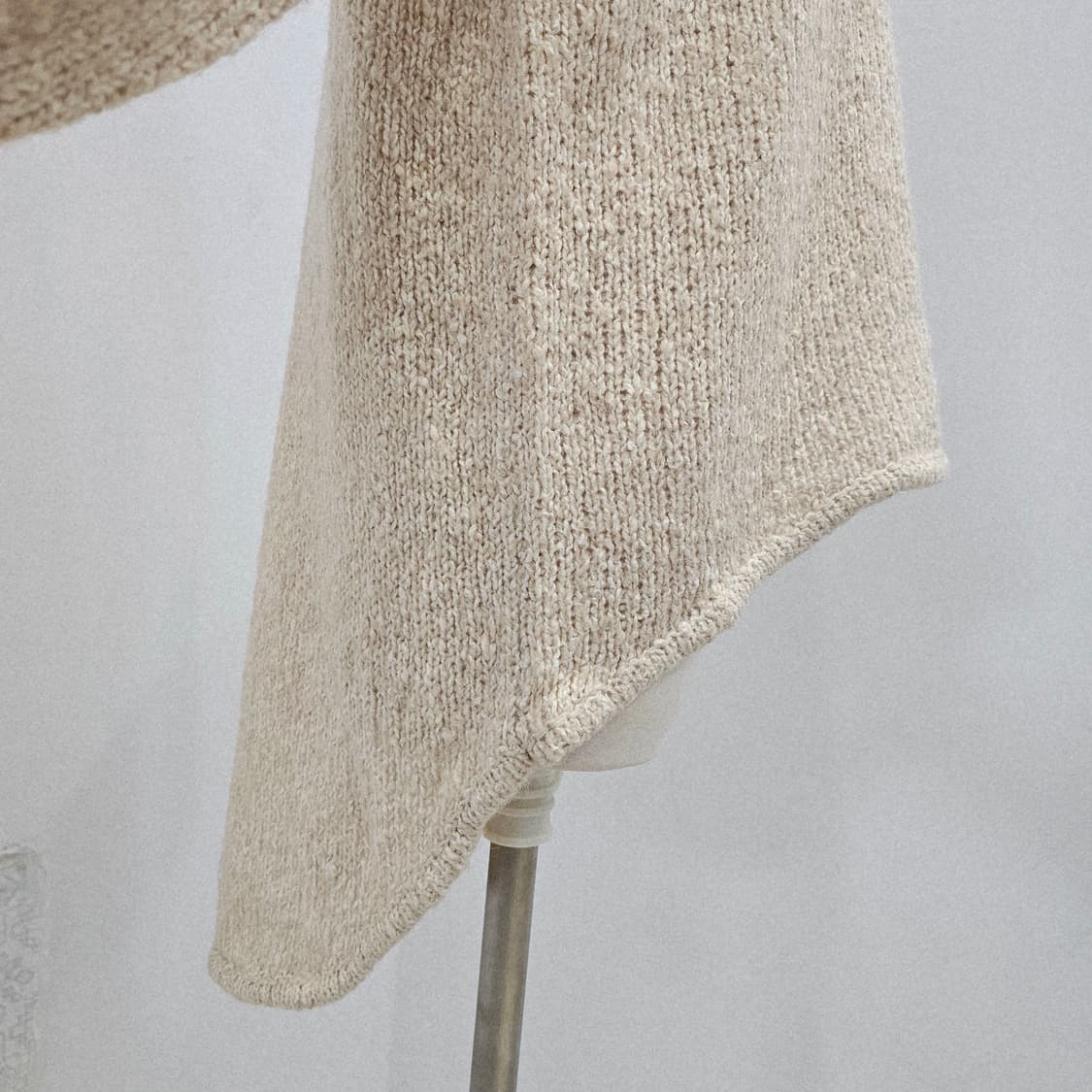 모헤어 울혼방 루즈핏 베이지 보카시 니트  상품이미지7