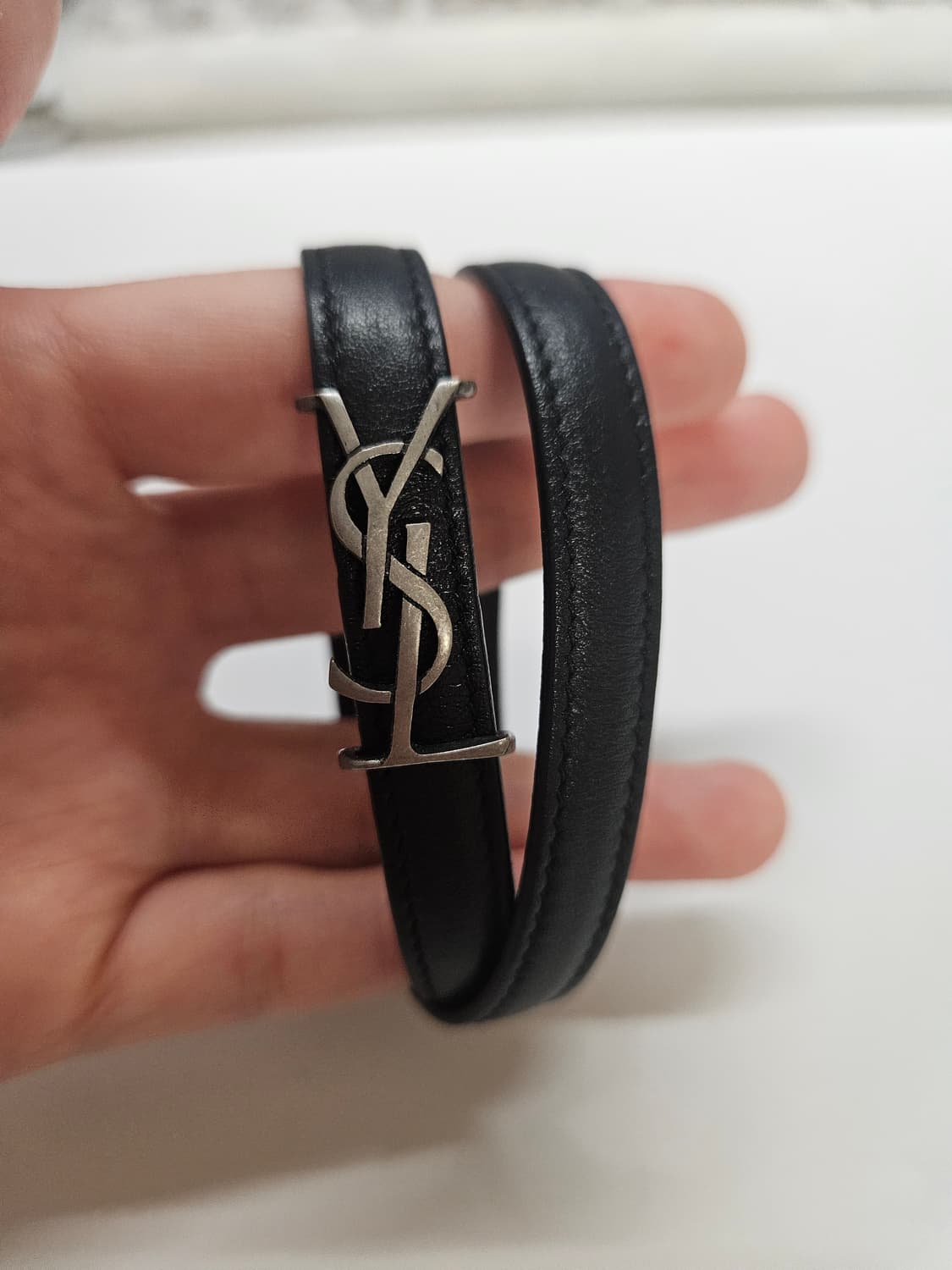 입생로랑 가죽 팔찌 더블랩 상품이미지1
