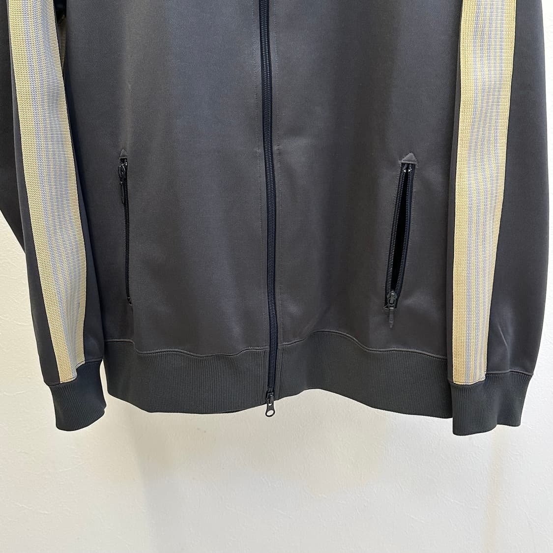 니들스 트랙자켓 XL 사이즈  상품이미지3