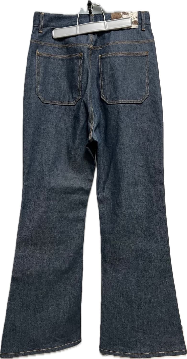 [S] STU 24FW 플레어 데님 팬츠 인디고 룩북 모델용 샘플추정 상품이미지3